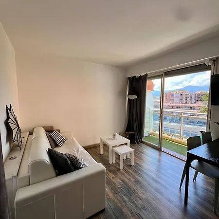 Grand Bord De Beachfront * 滨海卡涅